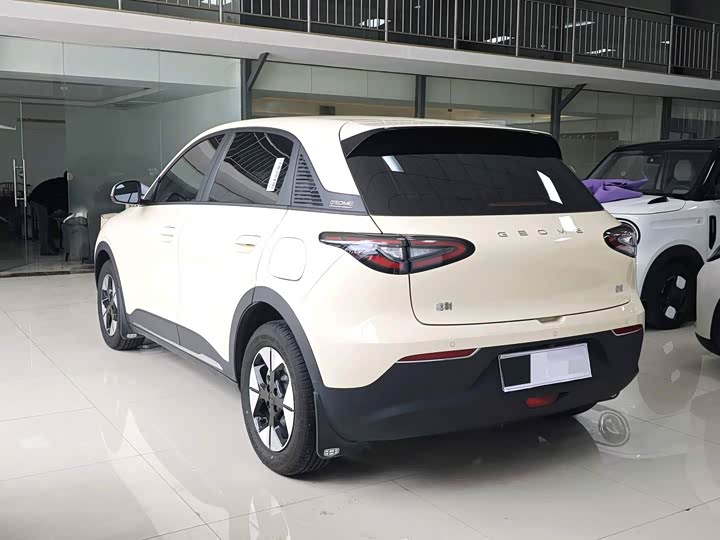 Фото 7 - Geely Galaxy Geome