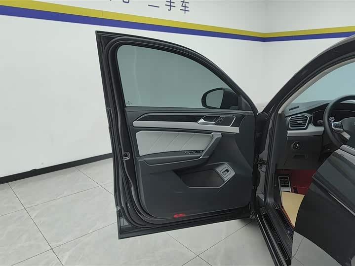 Volkswagen Tayron 2024 2024款 330TSI 两驱豪华Plus进阶版