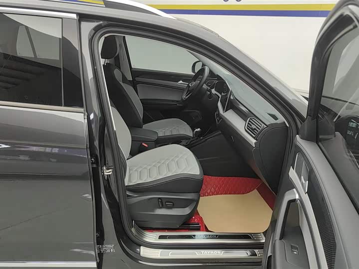 Volkswagen Tayron 2024 2024款 330TSI 两驱豪华Plus进阶版