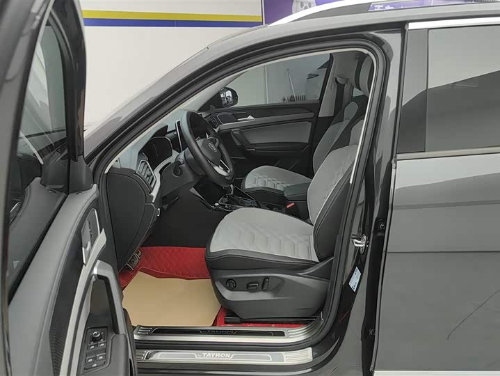 Volkswagen Tayron 2024 2024款 330TSI 两驱豪华Plus进阶版