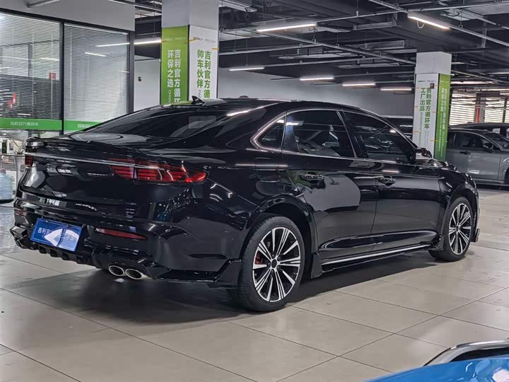 Фото 8 - Geely Preface
