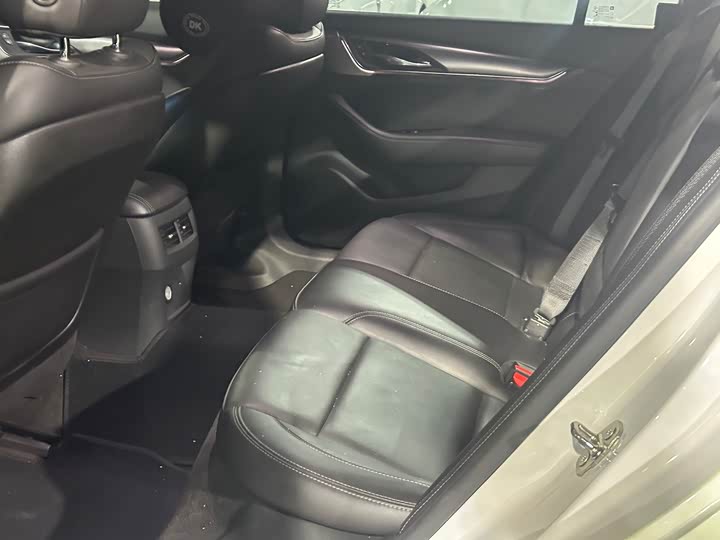 Фото 6 - Cadillac CT5