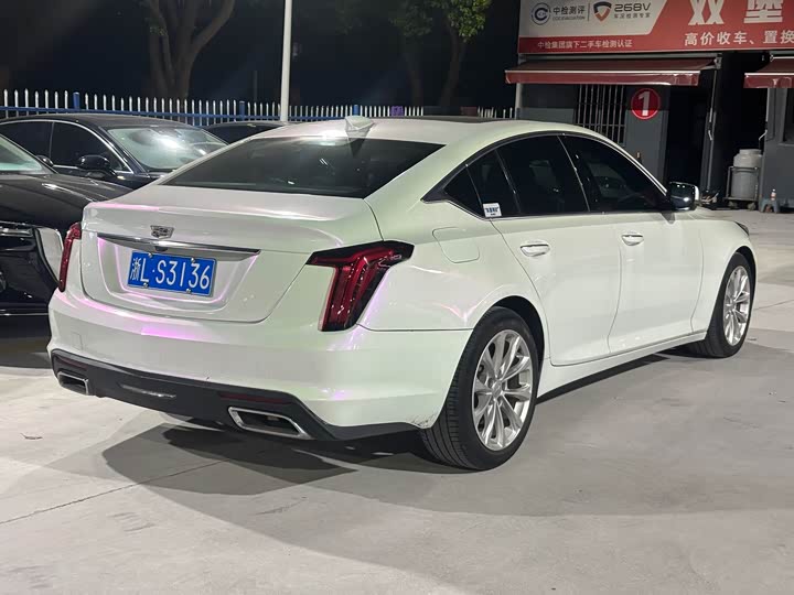 Фото 9 - Cadillac CT5