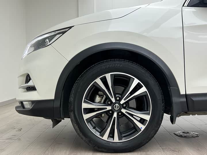 Фото 8 - Nissan Qashqai