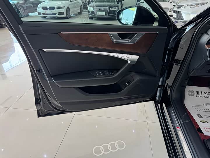 Zdjęcie 6 - Audi A6L