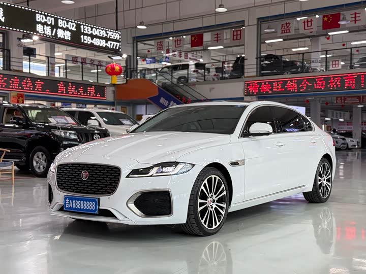 Jaguar XF L 2025 2025款 2.0T P250 两驱尊享豪华版