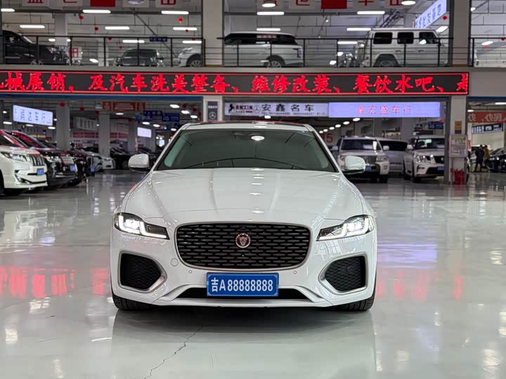 Jaguar XF L 2025 2025款 2.0T P250 两驱尊享豪华版
