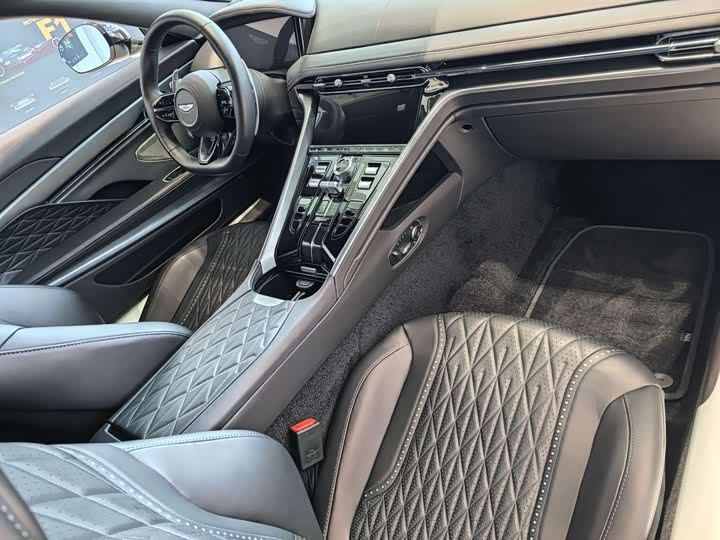 Aston Martin DB12 2025 2025款 4.0T V8 Coupe