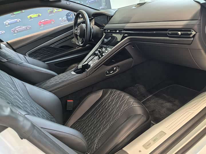 Aston Martin DB12 2025 2025款 4.0T V8 Coupe