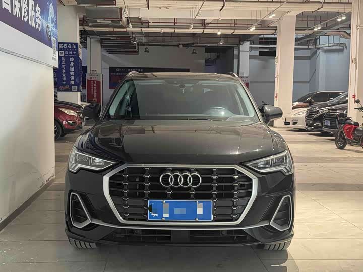 Фото 2 - Audi Q3