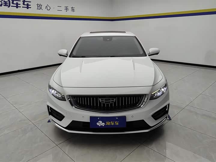 Фото 2 - Geely Preface