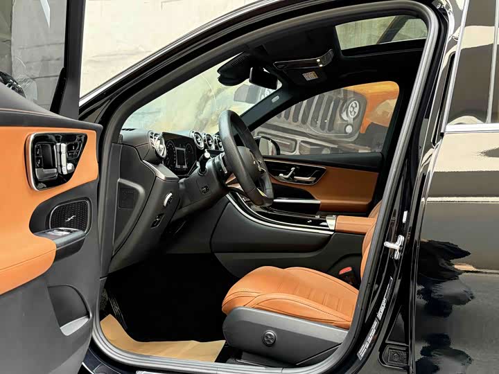 Фото 8 - Mercedes-Benz GLC-Class