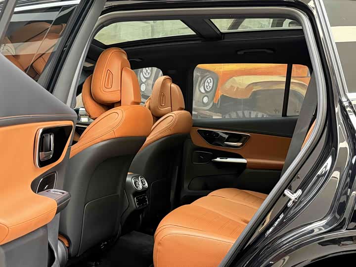 Фото 9 - Mercedes-Benz GLC-Class