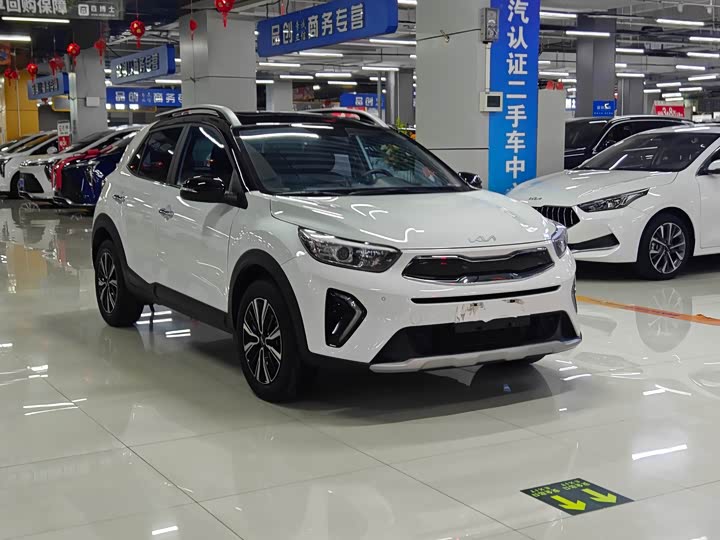 Kia KX1 2021 2021款 1.4L CVT趣享天窗款