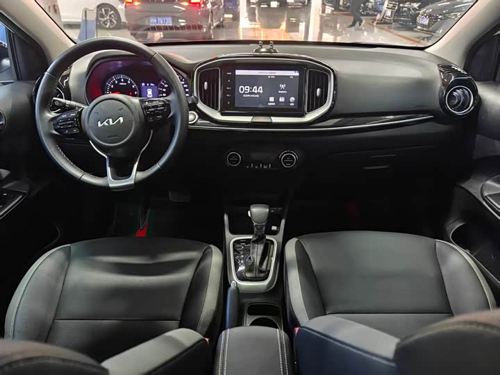 Kia KX1 2021 2021款 1.4L CVT趣享天窗款