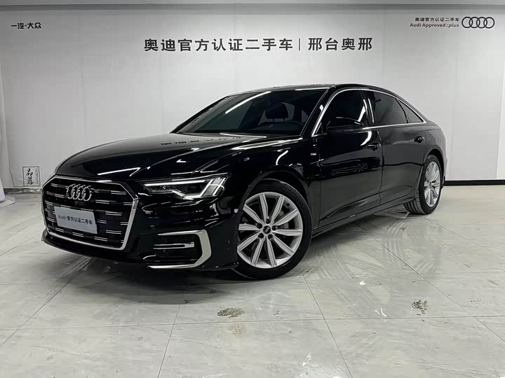 Фото 1 - Audi A6L