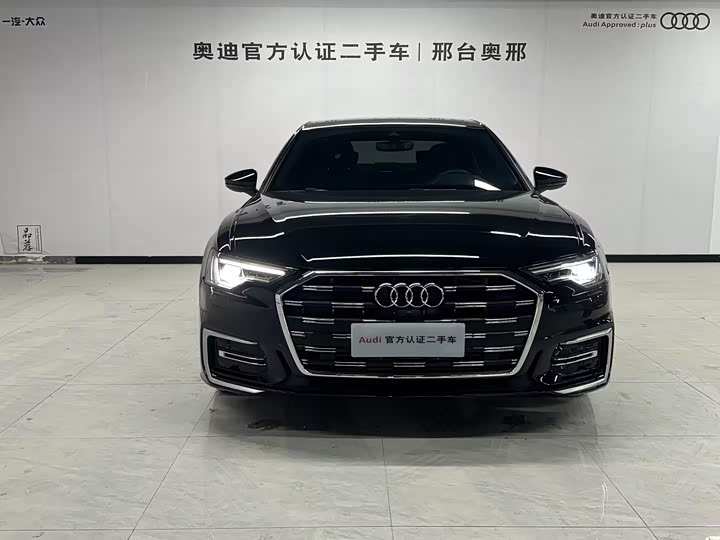 Фото 2 - Audi A6L