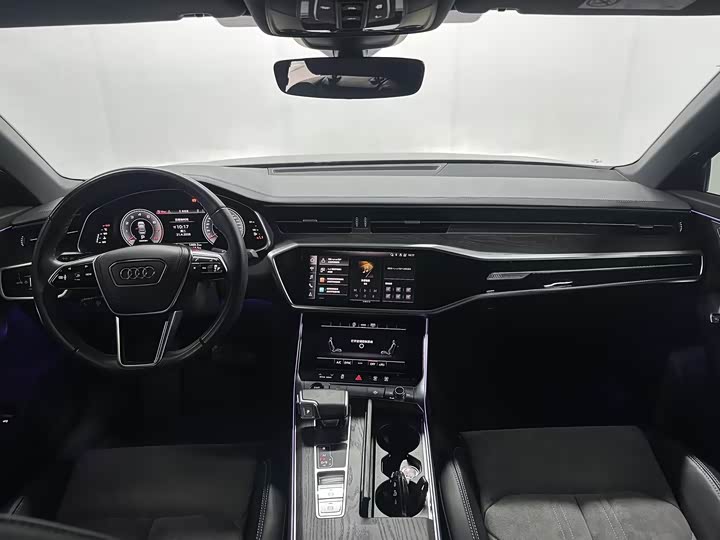 Фото 9 - Audi A6L