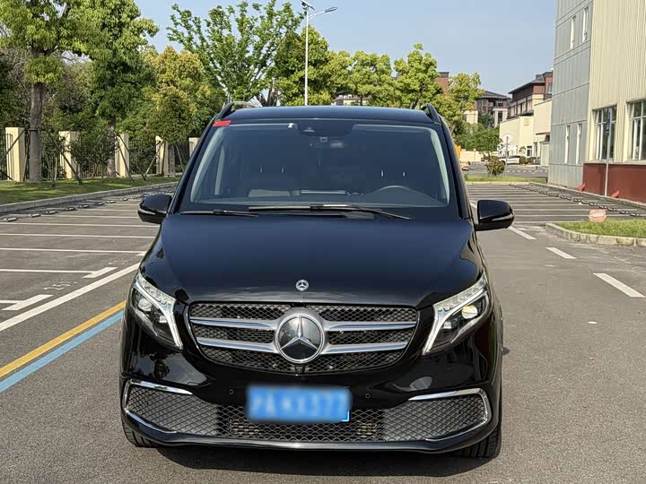 Mercedes-Benz V-Class 2022 2022款 V 260 尊贵版