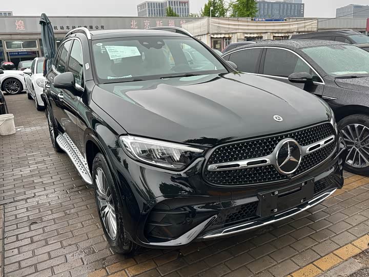 Mercedes-Benz GLC-Class 2026 2026款 改款 GLC 300 L 4MATIC 动感型 5座