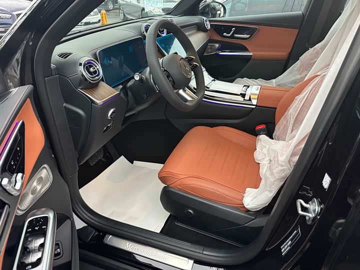 Mercedes-Benz GLC-Class 2026 2026款 改款 GLC 300 L 4MATIC 动感型 5座