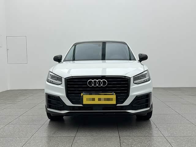 Фото 2 - Audi Q2L