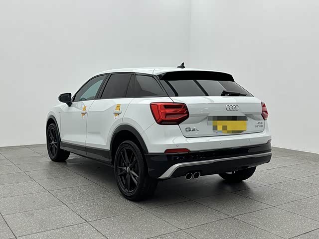 Фото 4 - Audi Q2L