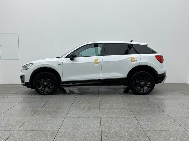 Фото 8 - Audi Q2L