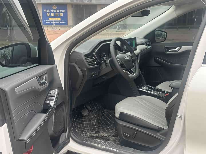2024 Ford Escape