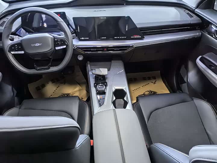صورة 8 - Changan Oshan Z6