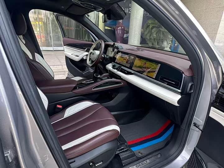 Zdjęcie 9 - Geely Monjaro