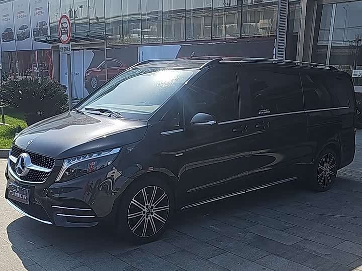 Mercedes-Benz V-Class 2022 2022款 V 260 L 长轴距豪华版