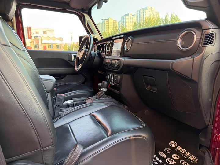 Jeep Wrangler Hybrid 2021 2021款 四门 2.0T 4xe 撒哈拉先行版