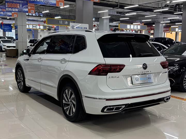 Фото 4 - Volkswagen Tiguan L Hybrid