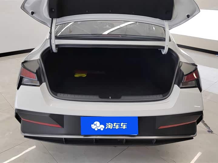Фото 4 - Hyundai Elantra N line