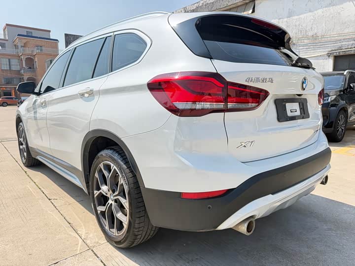 Фото 7 - BMW X1