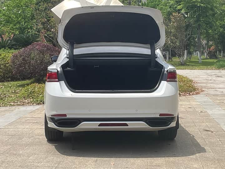 Geely Emgrand GT 2021 2021款 1.8T 国风版