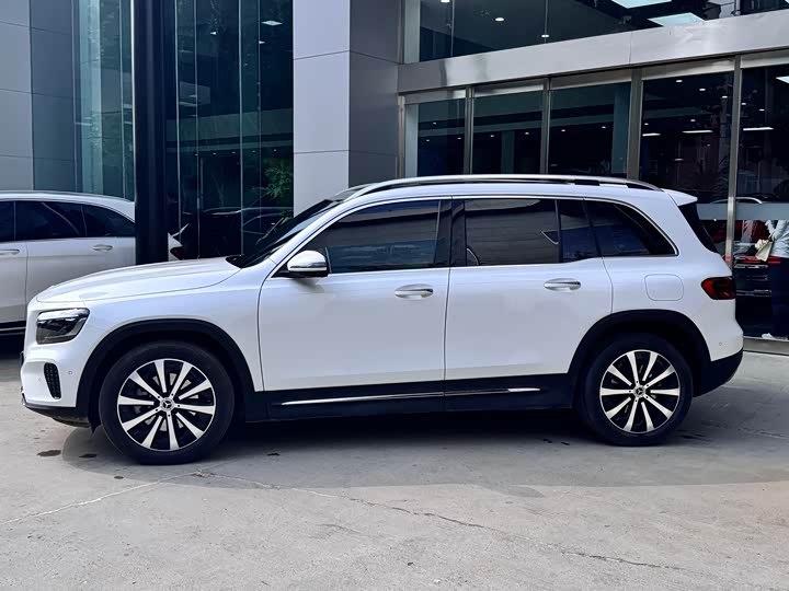 Mercedes-Benz GLB-Class 2024 2024款 GLB 220 时尚型