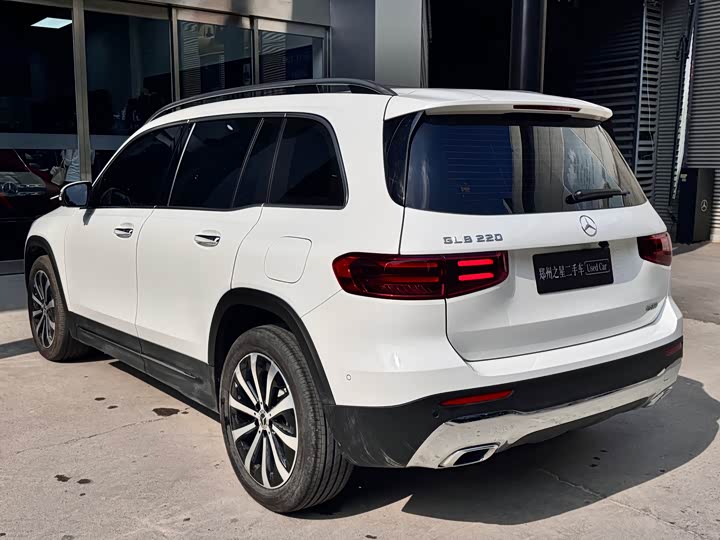 Mercedes-Benz GLB-Class 2024 2024款 GLB 220 时尚型