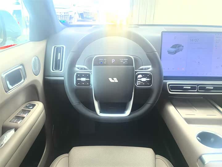 LiXiang L6 2025 2025款 Pro 智能焕新版