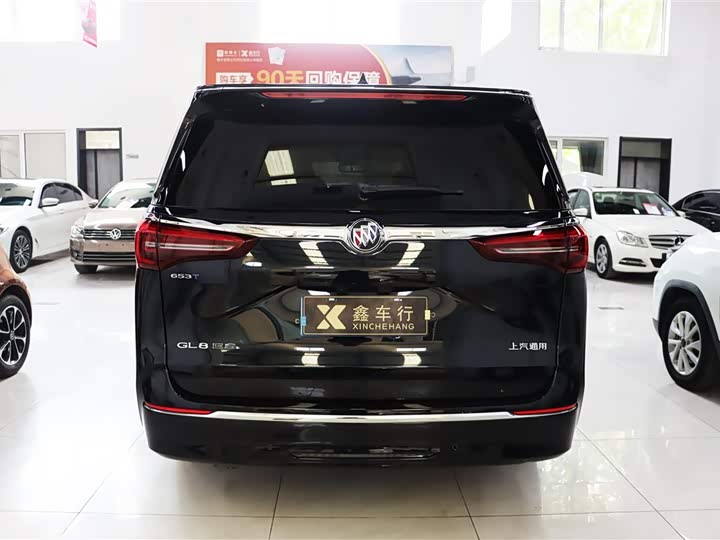 Фото 8 - Buick GL8 ES