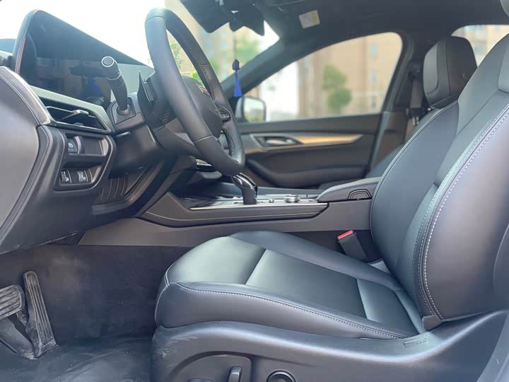Cadillac CT5 2025 2025款 28T 城市运动版