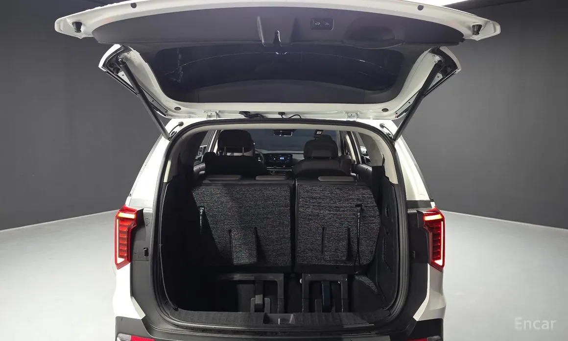 Фото 20 - Kia Carnival