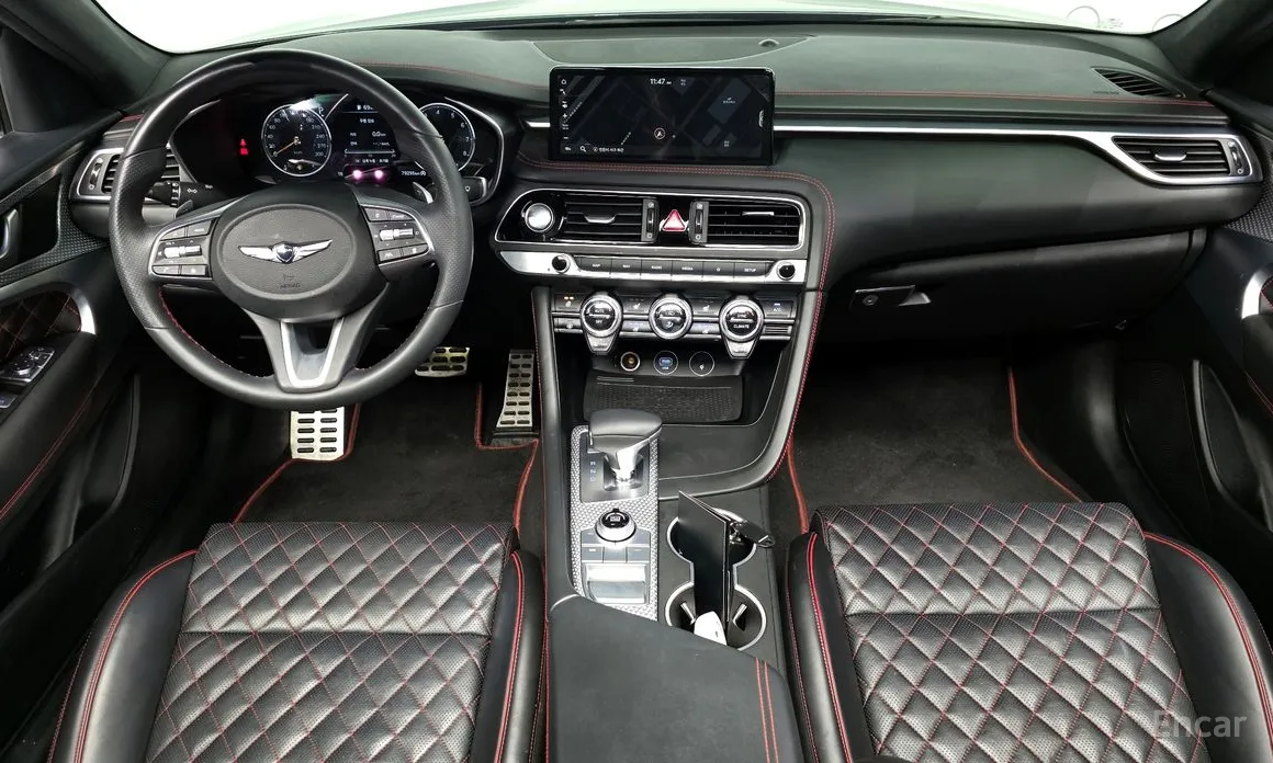 Photo 7 - Genesis G70