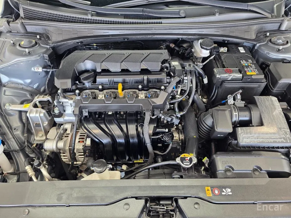 Hyundai Avante 2023 1.6