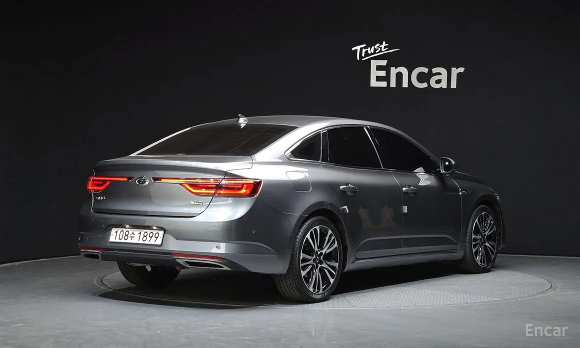 2020 Renault SM6