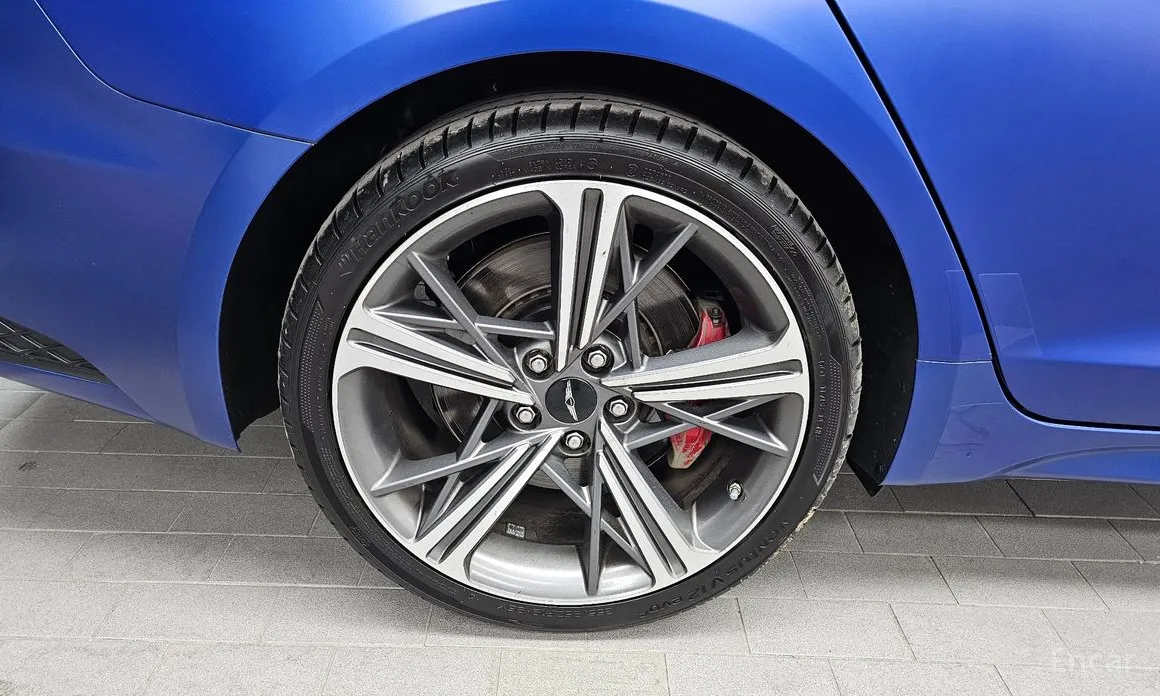 Genesis G70 2020 Gasoline 3.3T 2WD