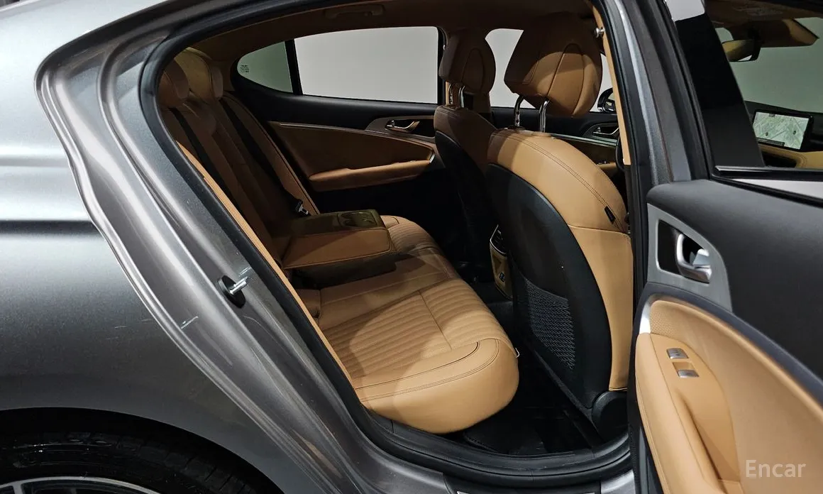 Genesis G70 2020 Gasoline 2.5T 2WD