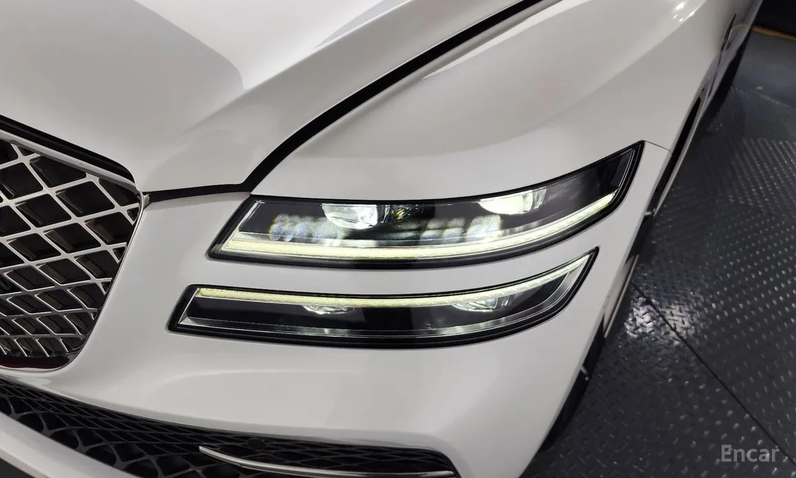 Фото 22 - Genesis G80