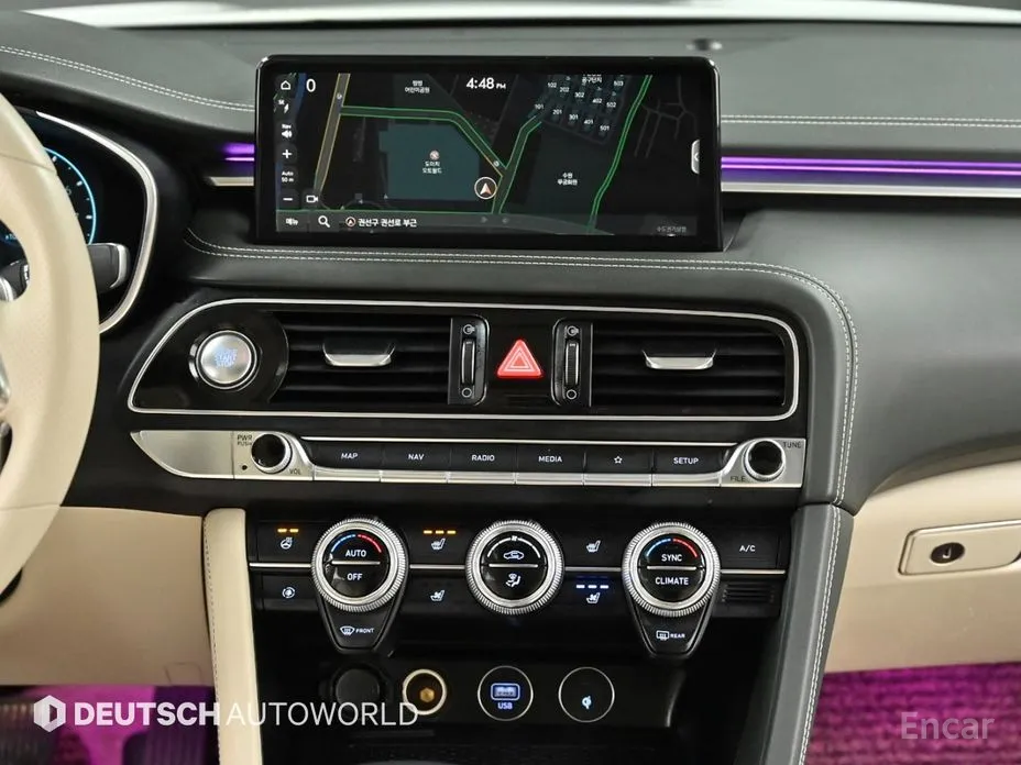 Photo 11 - Genesis G70